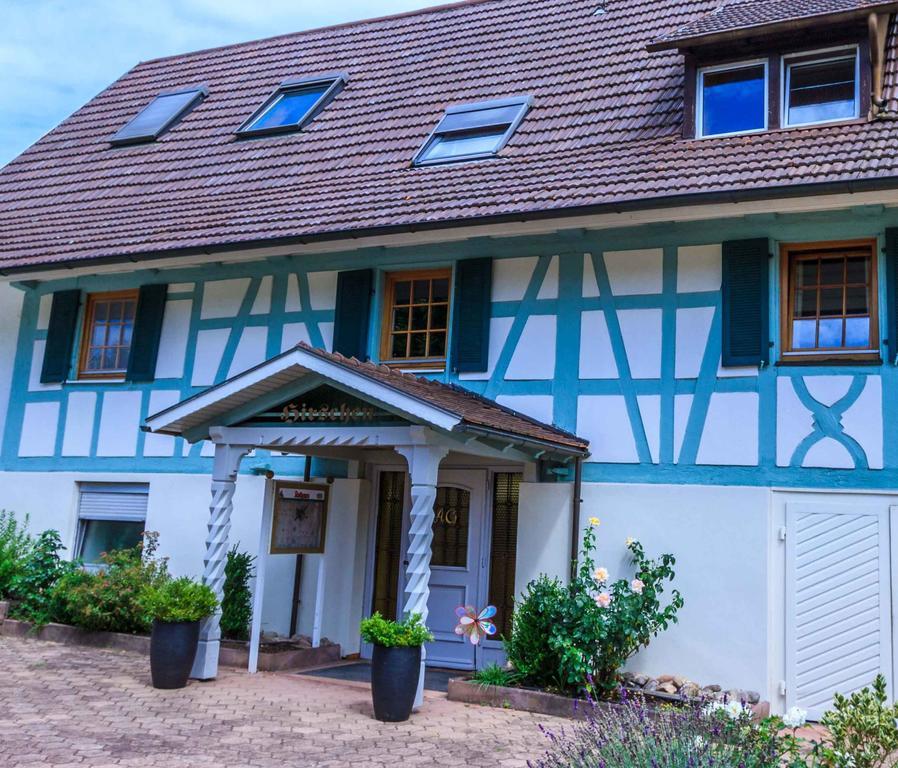 Hirschen Apartments Reute  Rom bilde